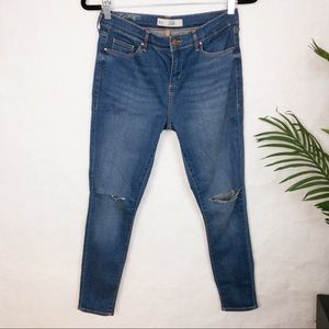 Topshop Leigh Jeans Mid-Rise Knee Rip Darker Wash